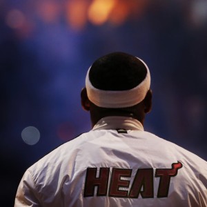 开云app-攀岩青年组比赛首次实现电视转播，攀岩青年组比赛首次实现电视转播的是谁