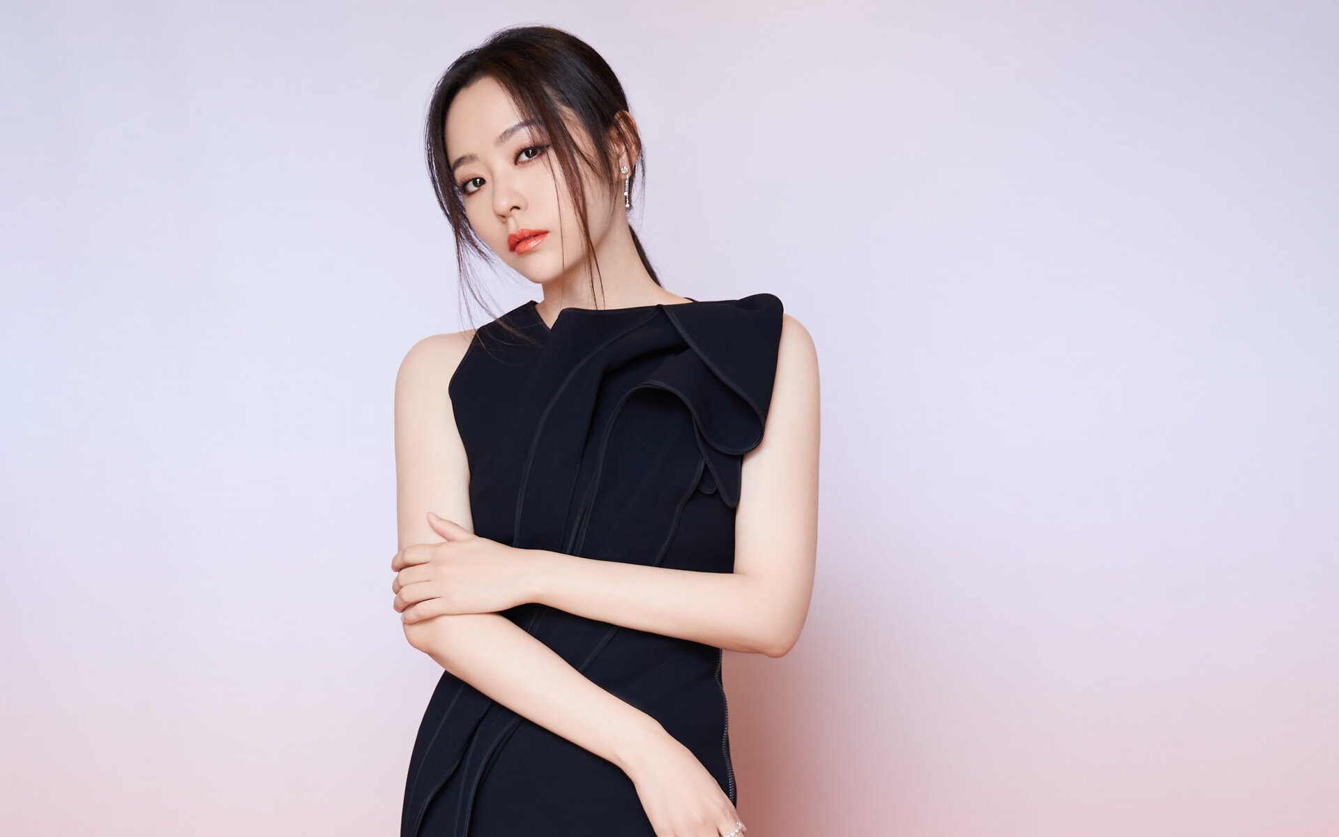 曼联-小胜维罗纳，保持小组领先，【体育早报】经纪人证实小罗退役 曼联将续约穆帅至2