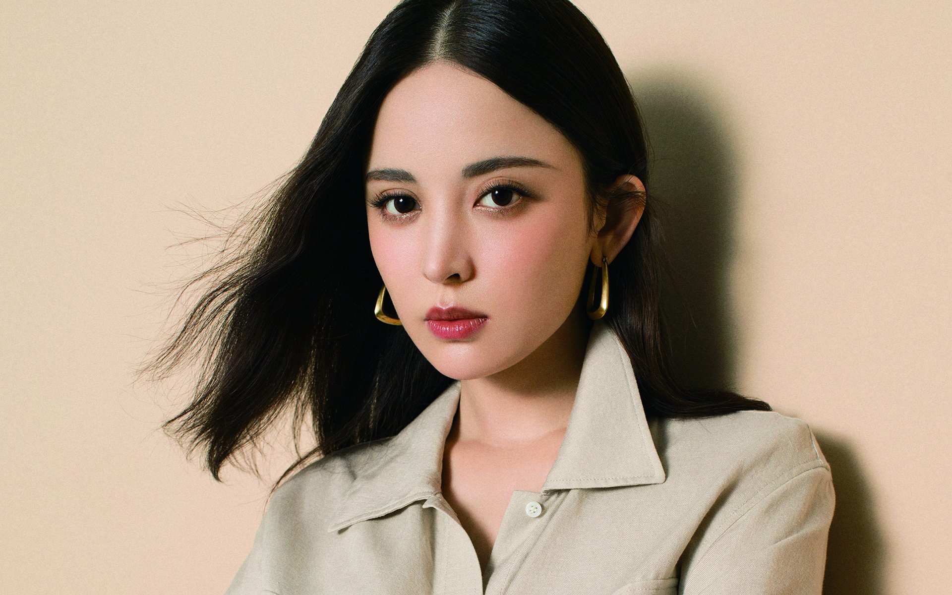 “飞盘争夺：三叉湖田径场迎来世界级飞盘竞技盛宴”