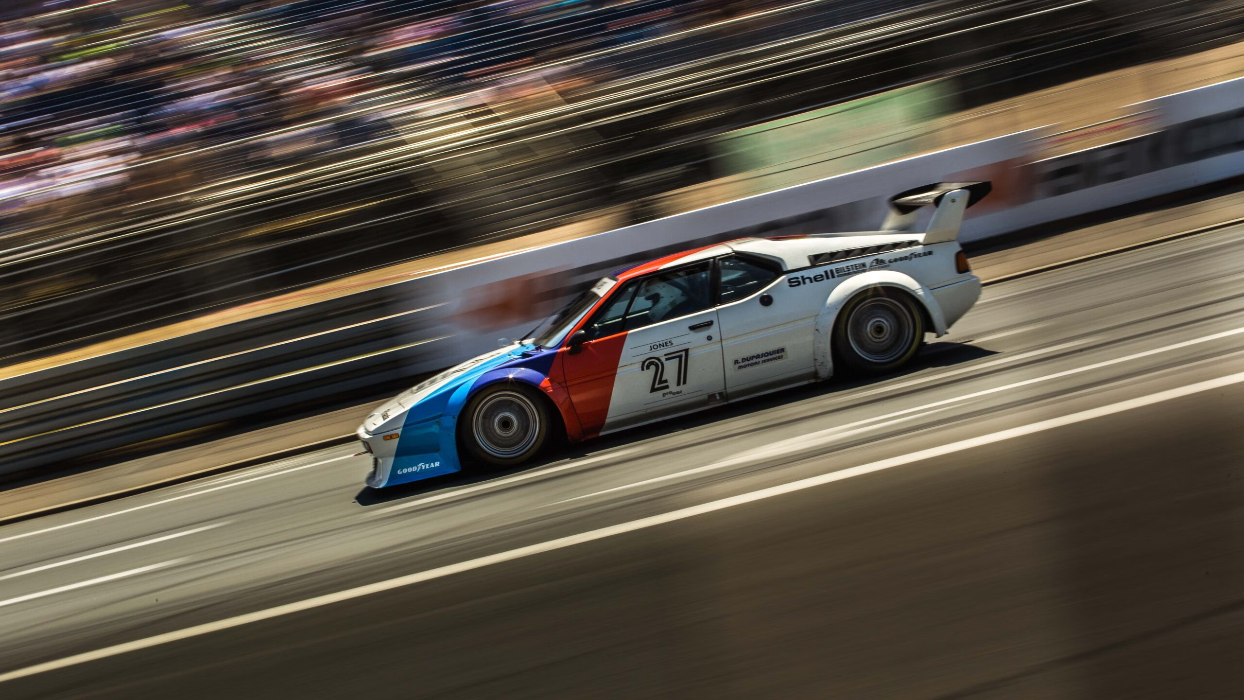 “帕布罗·马特拉的领导与决策能力，铸就美洲狮队的稳固防线”